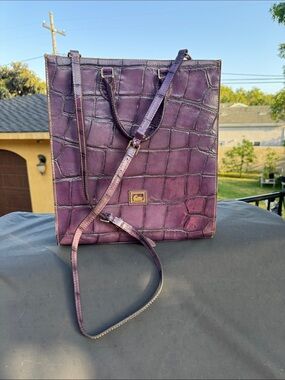 Dooney & Bourke plum & tan crocodile-embossed leather 2-tone Janine tote bag NWT